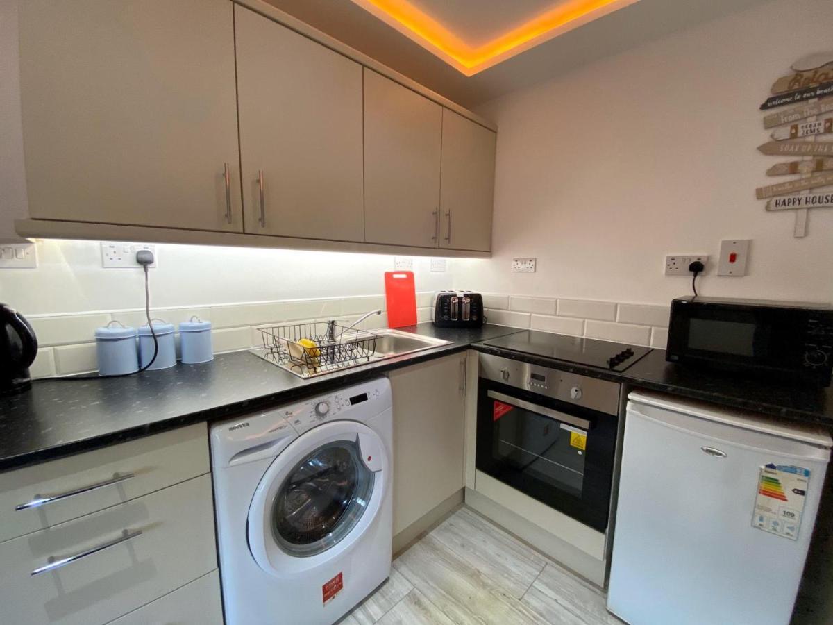 Kennedy House By Blackpool Service Apartments エクステリア 写真
