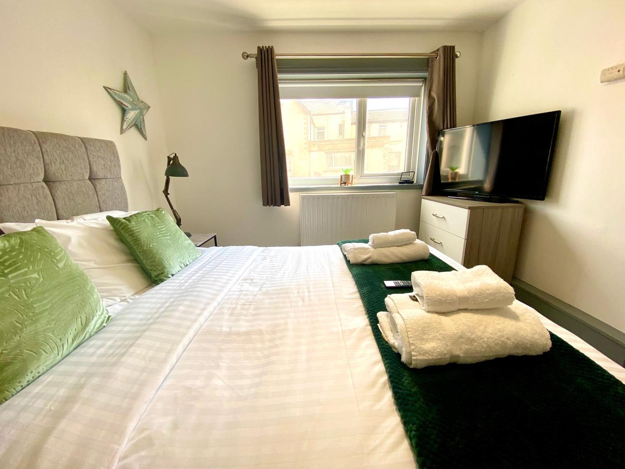 Kennedy House By Blackpool Service Apartments エクステリア 写真